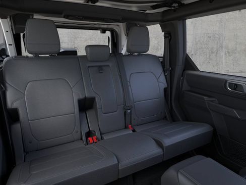 New 2026 Ford Bronco Outer Banks AWD/4WD image 11