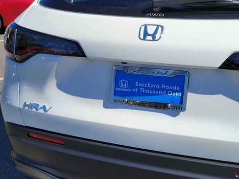 Used 2023 Honda HR-V LX image 13
