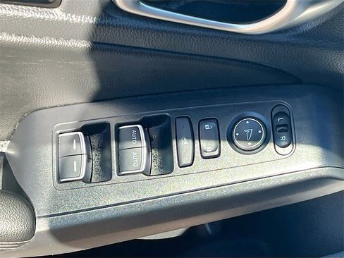 Used 2024 Honda Civic EX-L image 17