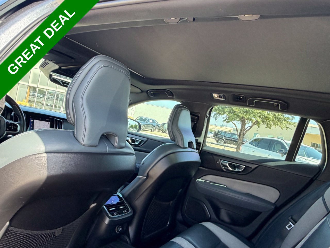 Used 2020 Volvo V60 T6 R-Design FWD image 33