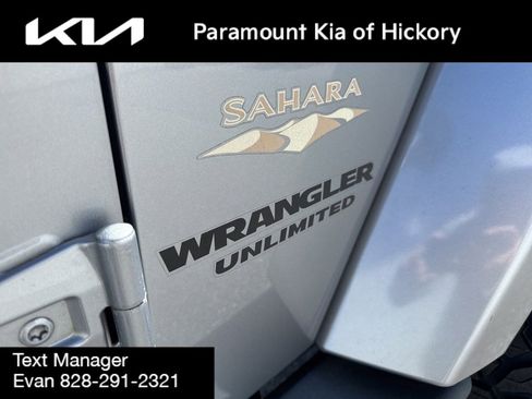 Used 2013 Jeep Wrangler Unlimited Sahara w/ Dual Top Group image 10