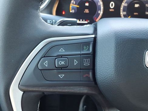 New 2025 Jeep Grand Cherokee L Limited image 24