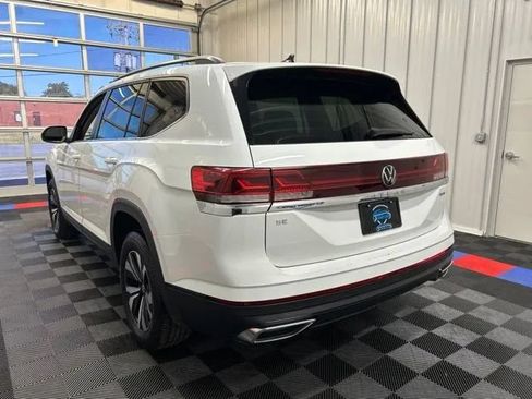 Used 2024 Volkswagen Atlas SE AWD/4WD image 5