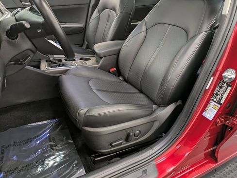 Used 2020 Kia Optima SE image 10