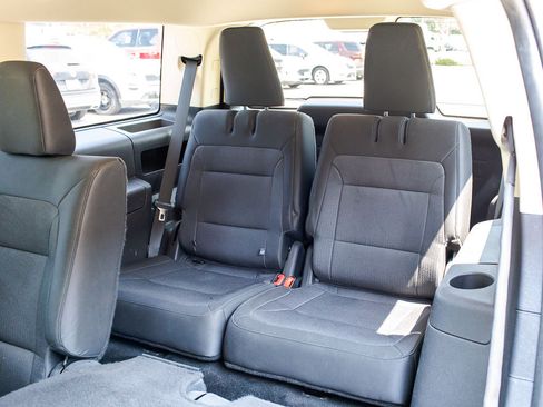 Used 2013 Ford Flex SE FWD image 16