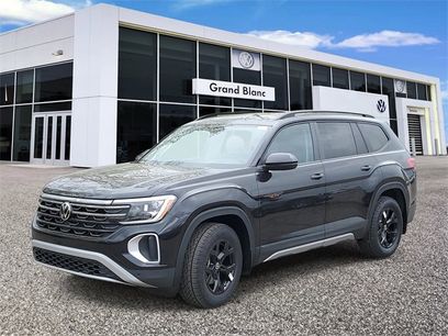 New 2025 Volkswagen Atlas Peak Edition SE