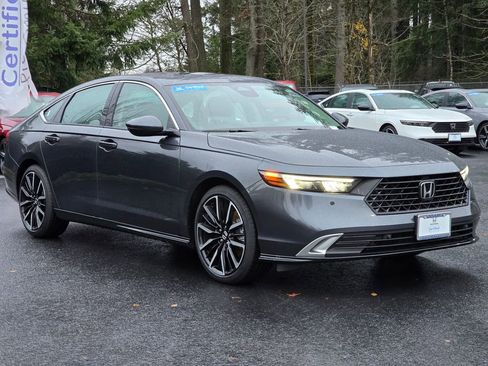 Certified 2025 Honda Accord Touring image 3