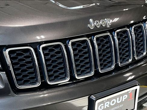 Used 2019 Jeep Grand Cherokee Limited AWD/4WD image 30
