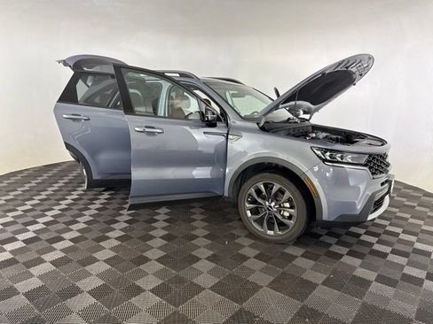 Certified 2023 Kia Sorento SX Prestige AWD/4WD image 14