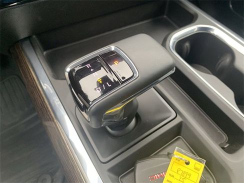 Certified 2025 GMC Sierra 1500 Elevation image 15