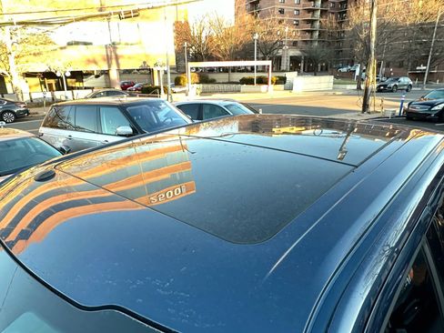 Used 2016 Ford F150 XLT w/ Equipment Group 302A Luxury image 26