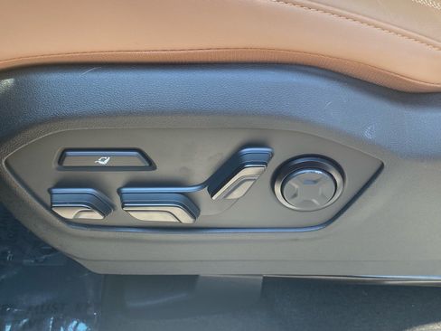 Used 2026 Hyundai Santa Fe Calligraphy AWD/4WD image 13