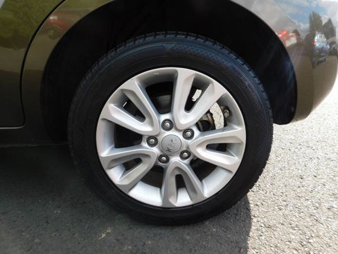 Used 2013 Kia Soul + FWD image 20