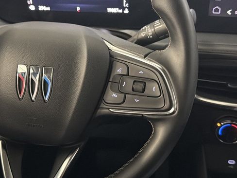 Used 2024 Buick Encore GX Preferred FWD image 30