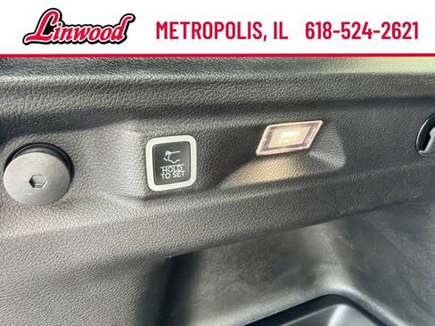 Used 2025 Jeep Grand Cherokee L Laredo AWD/4WD image 13