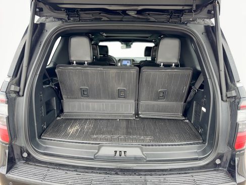Used 2020 Ford Expedition Limited w/ Equipment Group 303A RWD image 28