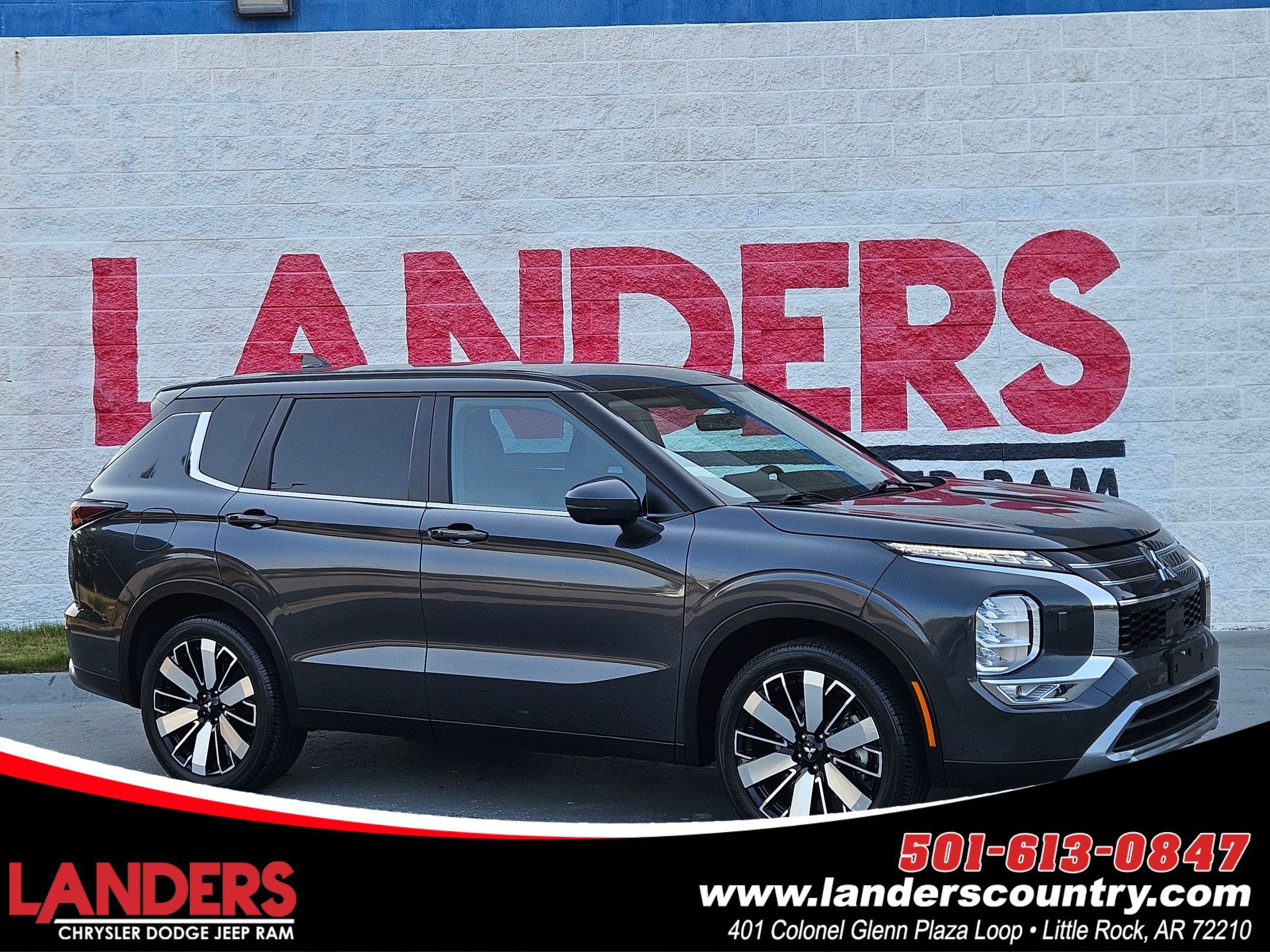 Used 2025 Mitsubishi Outlander SE AWD/4WD image 1