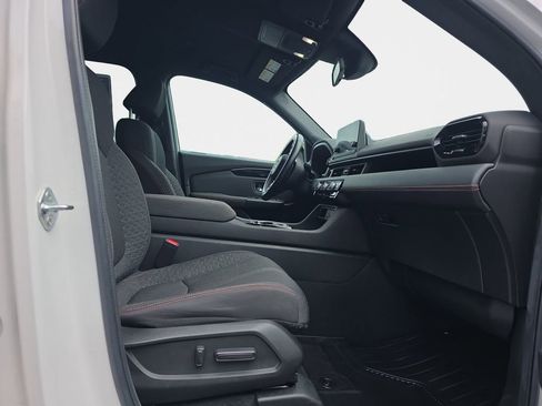 Certified 2023 Honda Pilot Sport image 18