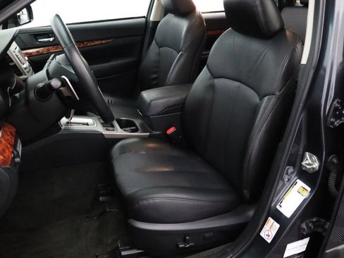 Used 2012 Subaru Outback 2.5i Limited w/ Moonroof Pkg AWD/4WD image 2