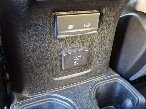 Used 2021 Jeep Gladiator Mojave w/ Cold Weather Group image 13