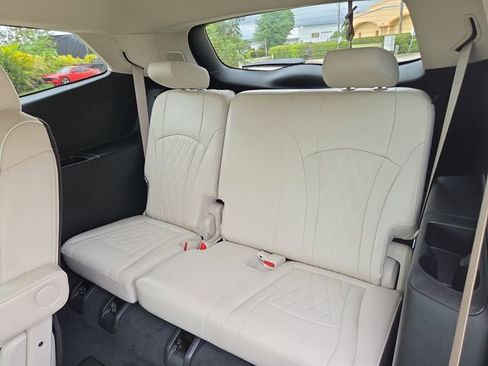 Certified 2022 Buick Enclave Avenir w/ Trailering Package, 5000 lbs. image 10