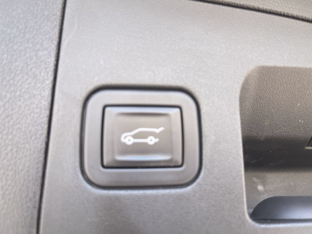 Used 2024 Cadillac XT5 Premium Luxury AWD/4WD image 17