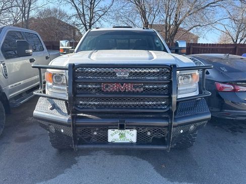 Used 2015 GMC Sierra 2500 SLT w/ Duramax Plus Package image 2
