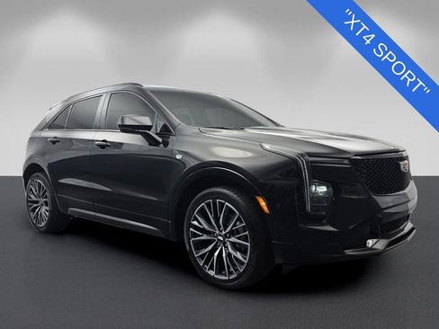 Used 2024 Cadillac XT4 Sport FWD image 1