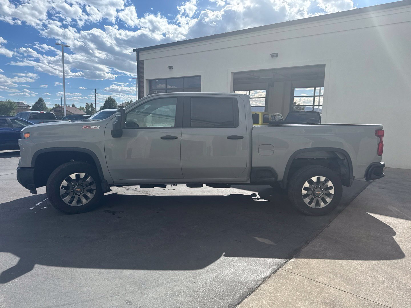 Used 2025 Chevrolet Silverado 2500 Custom w/ Custom Value Package AWD/4WD image 5