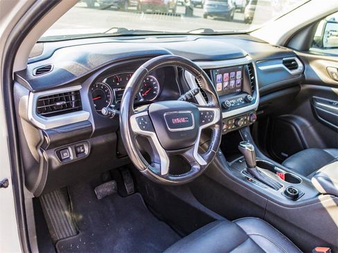 Used 2019 GMC Acadia SLT image 30