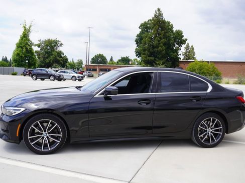 Used 2019 BMW 330i Sedan w/ Driving Assistance Package RWD image 3