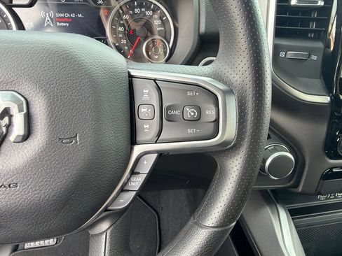 New 2026 RAM 1500 Express AWD/4WD image 17