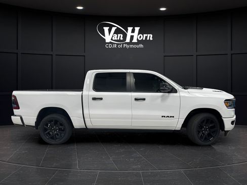 Used 2023 RAM 1500 Laramie AWD/4WD image 8