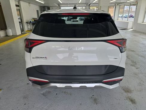 Certified 2023 Kia Sportage LX AWD/4WD image 4