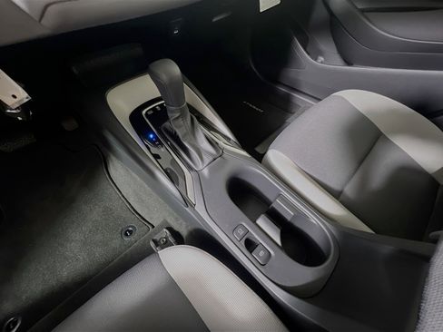 Used 2025 Toyota Corolla LE image 25