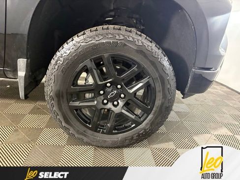 Used 2025 Chevrolet Silverado 1500 LT Trail Boss w/ Convenience Package II AWD/4WD image 25