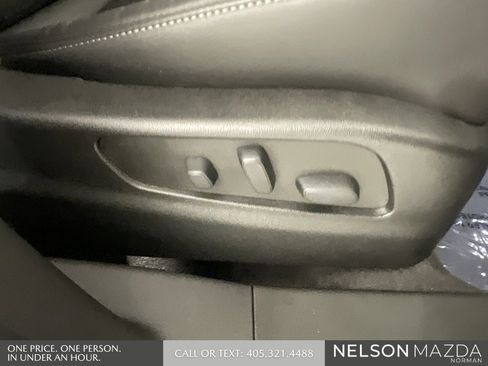 Used 2023 Cadillac XT4 Premium Luxury w/ Cold Weather Package image 28