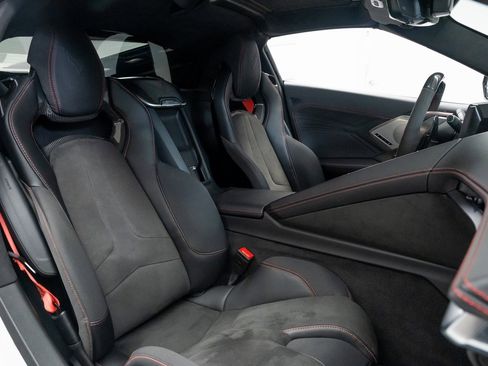 Used 2023 Chevrolet Corvette Z06 image 19