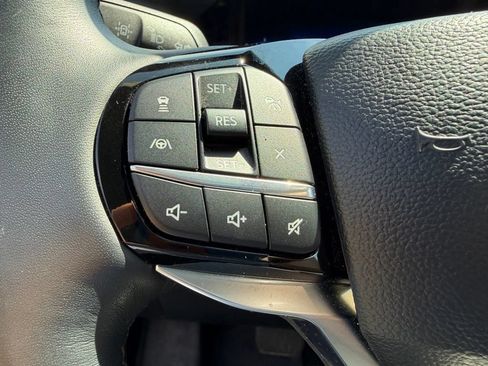 Used 2024 Ford Explorer Platinum w/ Technology Package AWD/4WD image 7