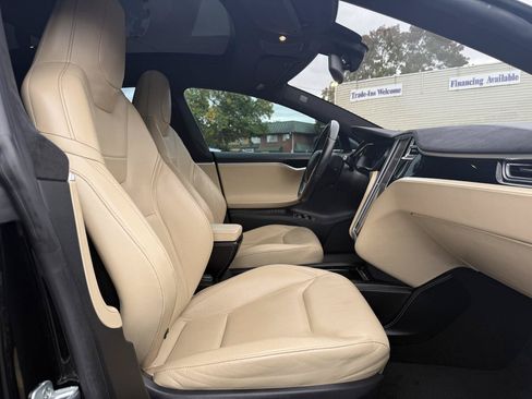Used 2015 Tesla Model S 70 RWD image 13