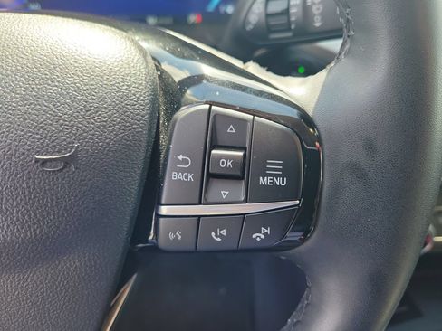 Used 2022 Ford Escape SEL w/ Technology Package FWD image 21