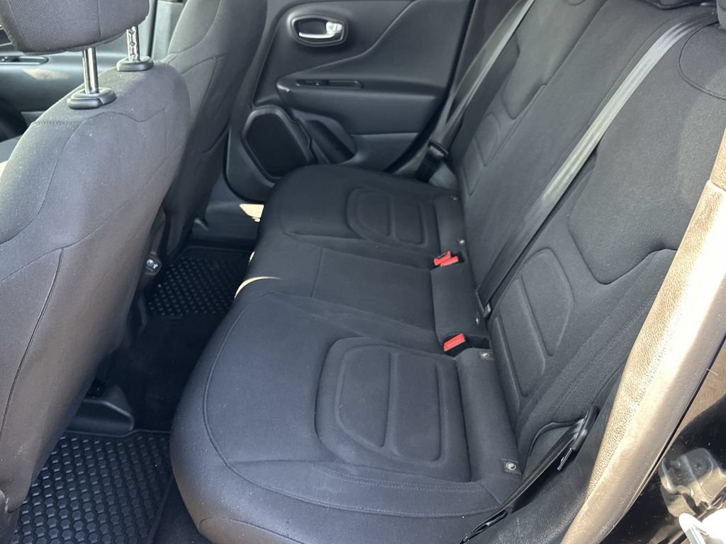 Certified 2022 Jeep Renegade Latitude AWD/4WD image 15
