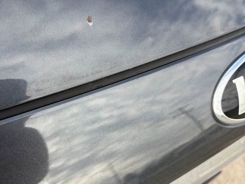 Used 2017 Kia Sedona LX w/ LX Essentials Premium Package image 19