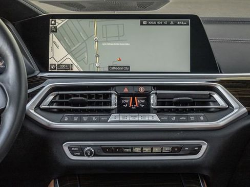 Used 2021 BMW X5 sDrive40i w/ Premium Package RWD image 8