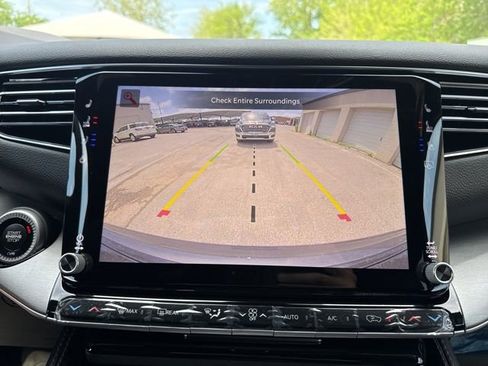 New 2026 Jeep Grand Wagoneer L 2WD image 19