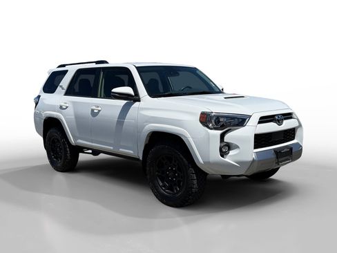 Used 2023 Toyota 4Runner TRD Off-Road Premium AWD/4WD image 7