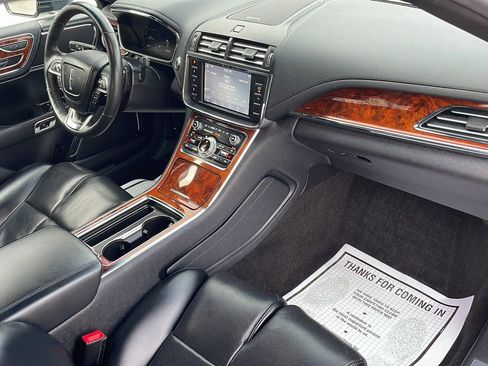 Used 2020 Lincoln Continental Sedan 4D w/ Equipment Group 500A image 28