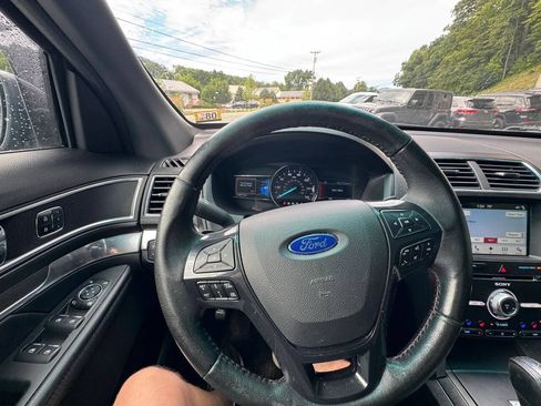 Used 2017 Ford Explorer Sport w/ Equipment Group 401A AWD/4WD image 10