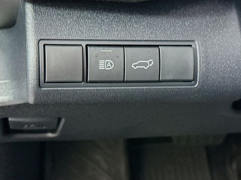 Used 2024 Toyota bZ4X FWD image 17
