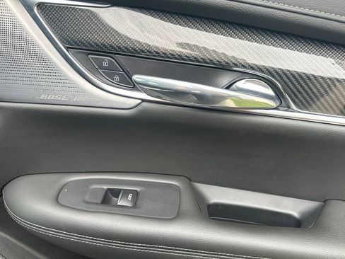 Certified 2022 Cadillac XT6 Sport w/ Technology Package image 23